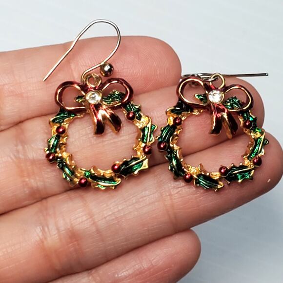 Avante Christmas Wreath Dangle Drop Earrings Hook Rhinestone 1" Gold Tone - Picture 4 of 6